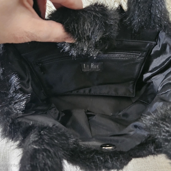 La Rue- Black mini Faux fur fluffy shaggy satchel handbag - Picture 4 of 6